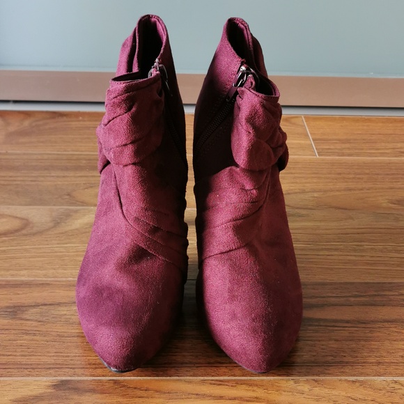 Suede Burgundy Heel Booties, sz 8.5 - Picture 3 of 4